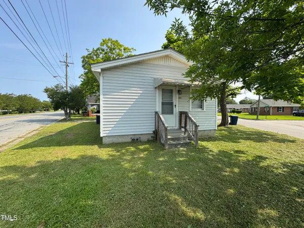 $475,000 | 429 5th & Brogden Road, Smithfield, NC 27577