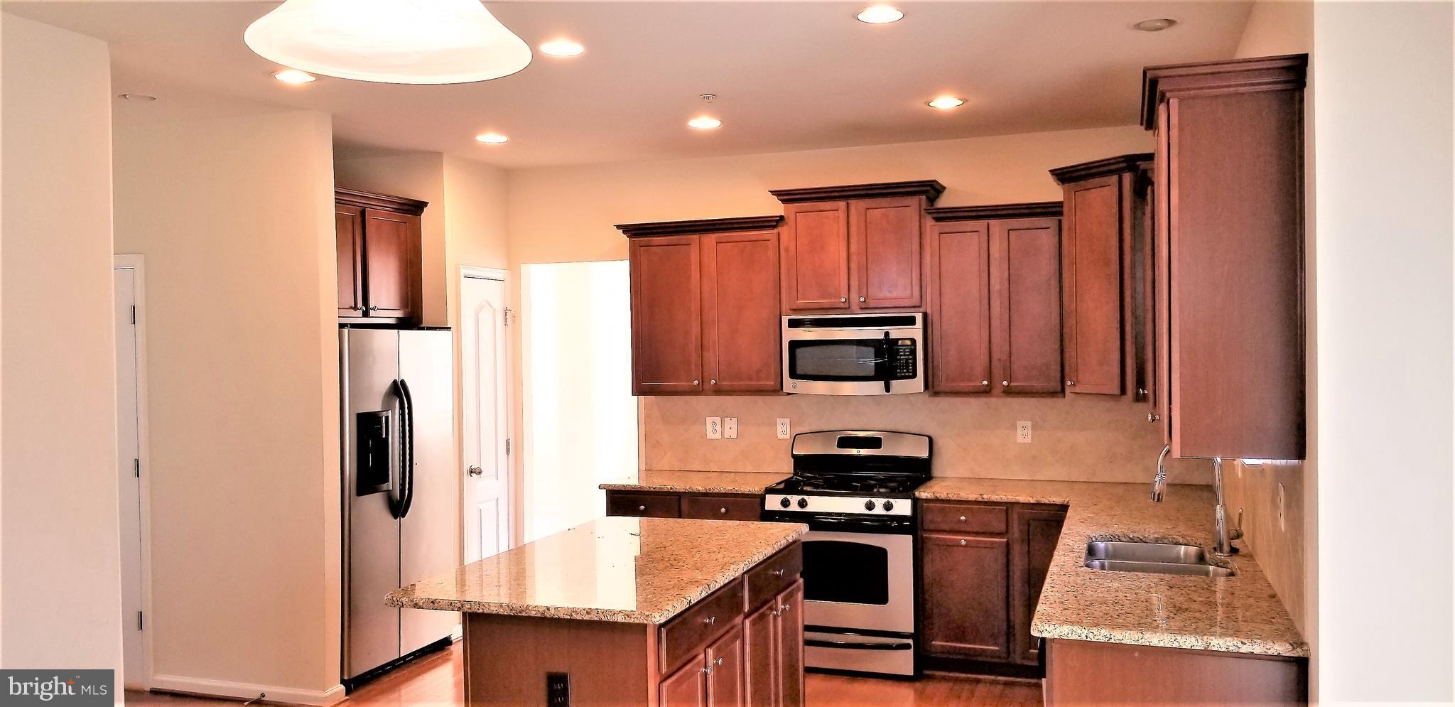 17109 Madrillon Way Accokeek, MD 20607 - Photo 8 of 14 Kitchen