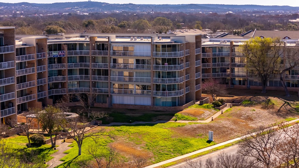 1006-3d Guadalupe Street Kerrville, TX 78028 - Photo 16 of 24 a view of a city with tall buildings