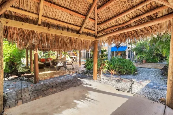 $6,500,000 | 210 Central Avenue, Naples, FL 34102