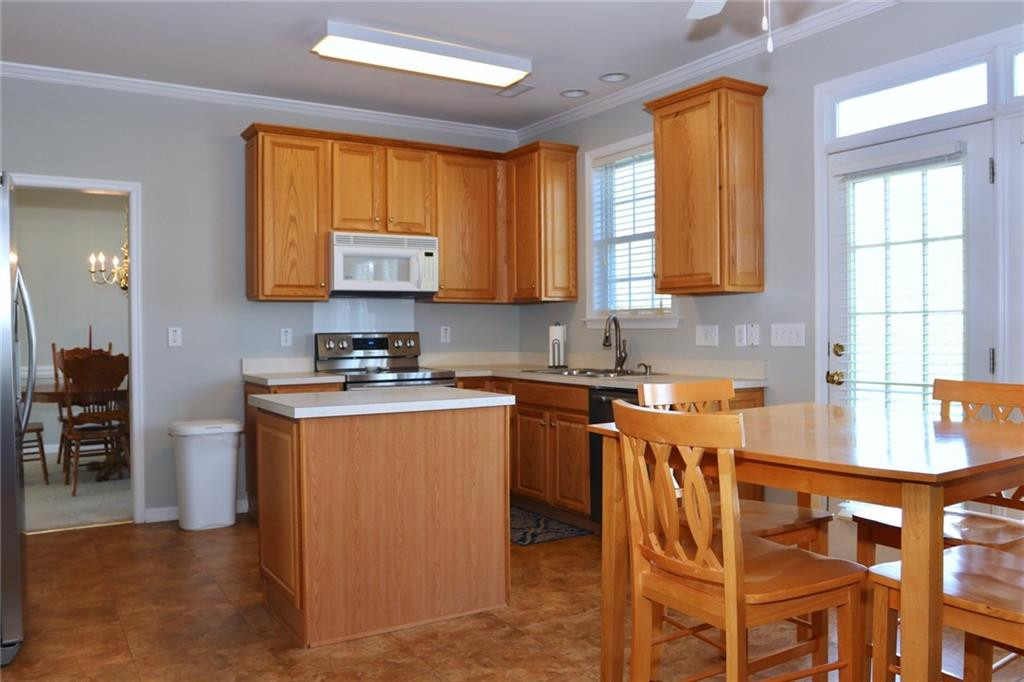 1710 Hanford Hills Road Graham, NC 27253 - Photo 8 of 36 Gallery Image 8