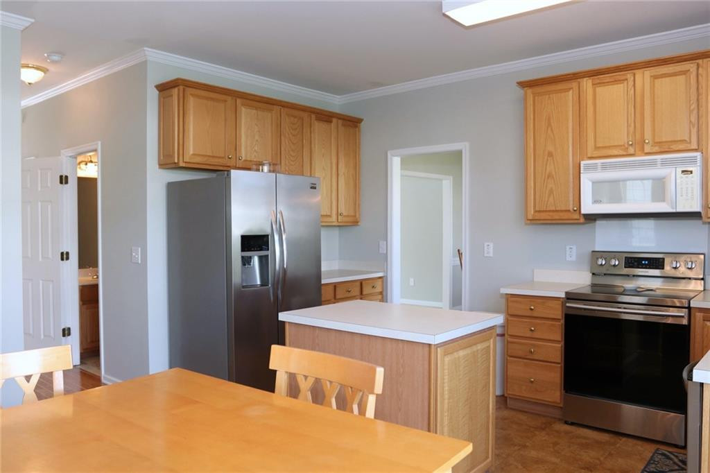 1710 Hanford Hills Road Graham, NC 27253 - Photo 9 of 36 Gallery Image 9