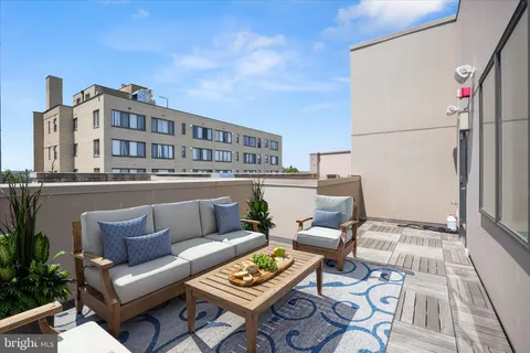 $824,900 | 3035 15th Street Northwest, Unit 401PH, Washington, DC 20009