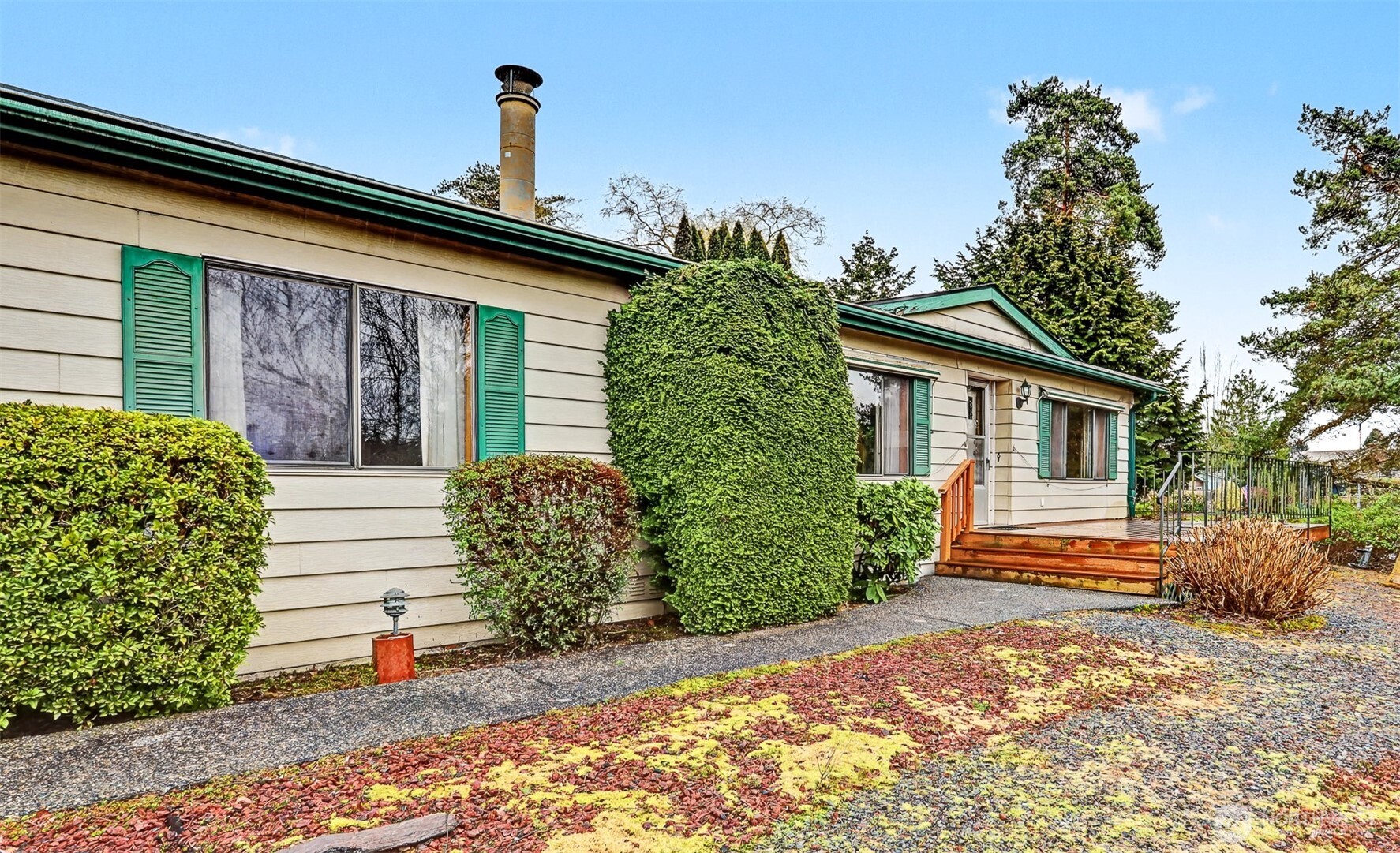 23812 Lake Drive East Bothell, WA 98021 - Photo 31 of 40 Gallery Image 31