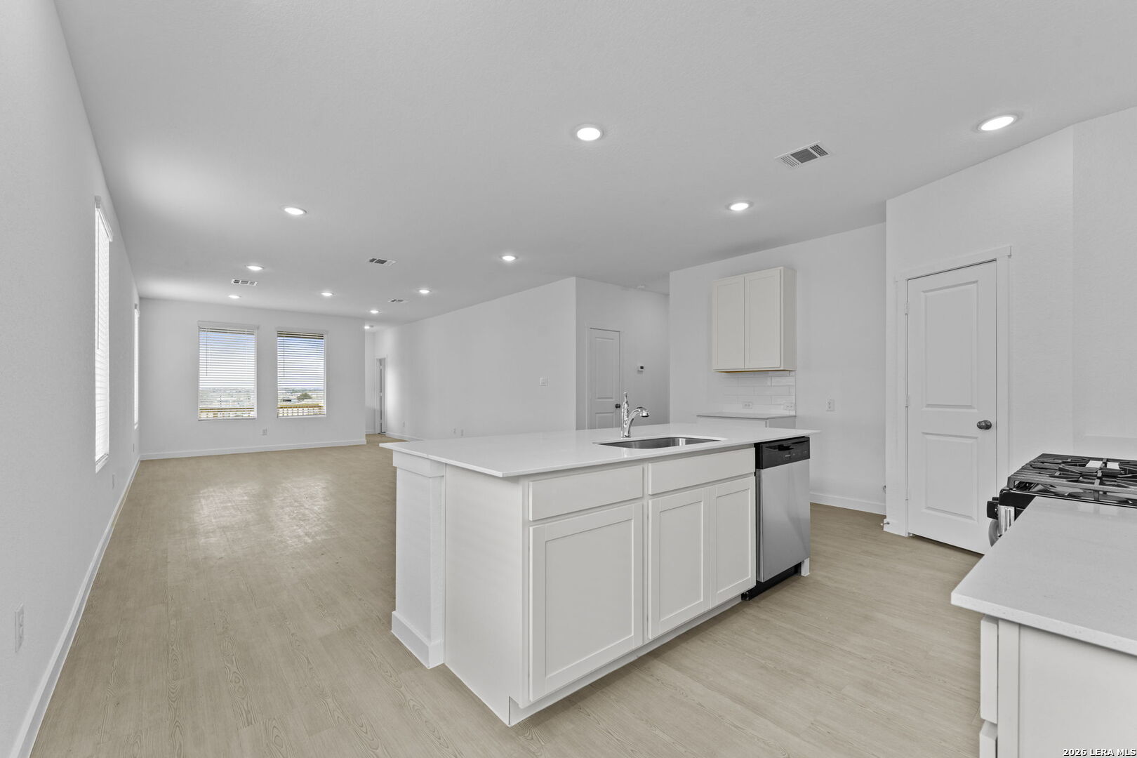 419 Kayden Court Marion, TX 78124 - Photo 6 of 33