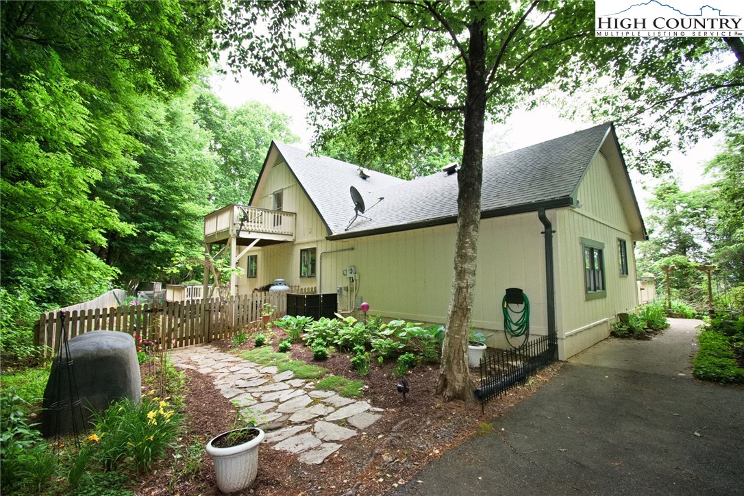 208 Rainbow Trail Boone, NC 28607 - Photo 1 of 47 Gallery Image 1