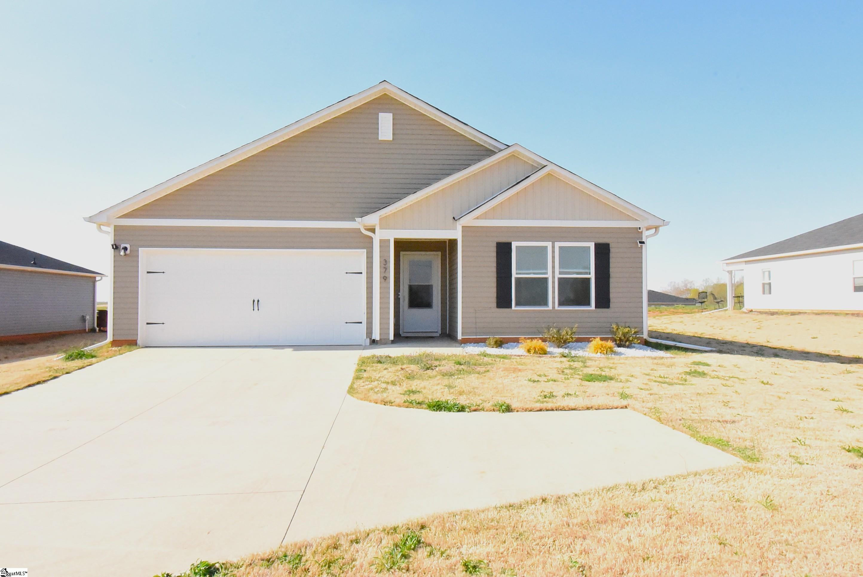 379 Ellis Ferry Road Gaffney, SC 29341 - Photo 1 of 27