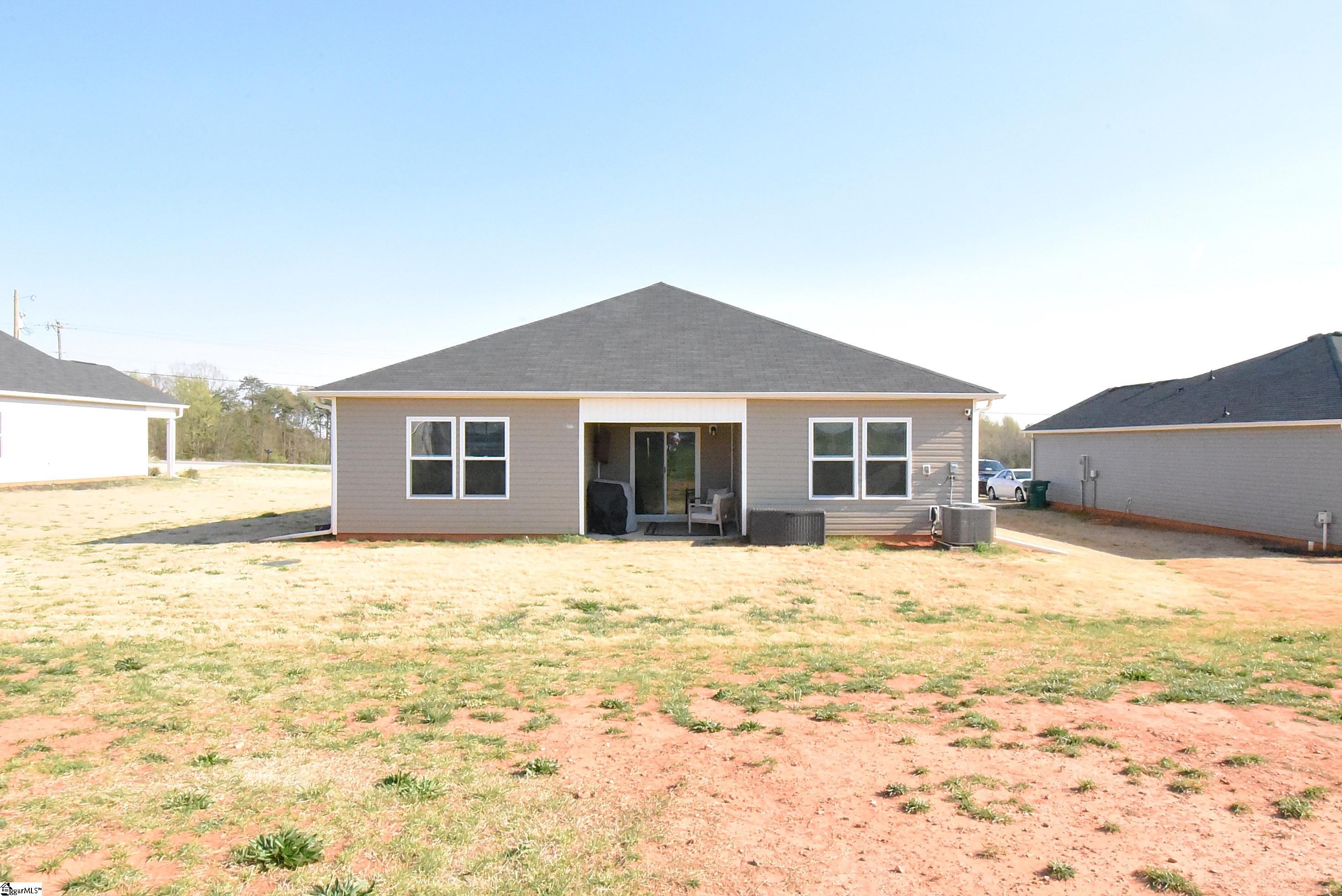 379 Ellis Ferry Road Gaffney, SC 29341 - Photo 2 of 27