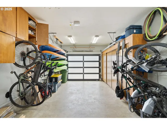 a view of an bike garage