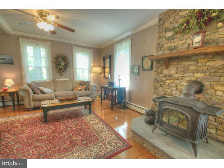 122 Greshville Road Boyertown, PA 19512 - Photo 8 of 24 Gallery Image 8
