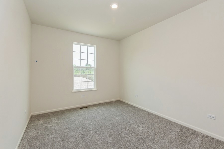 3616 Edelweiss Road Elgin, IL 60124 - Photo 18 of 26 an empty room with a window