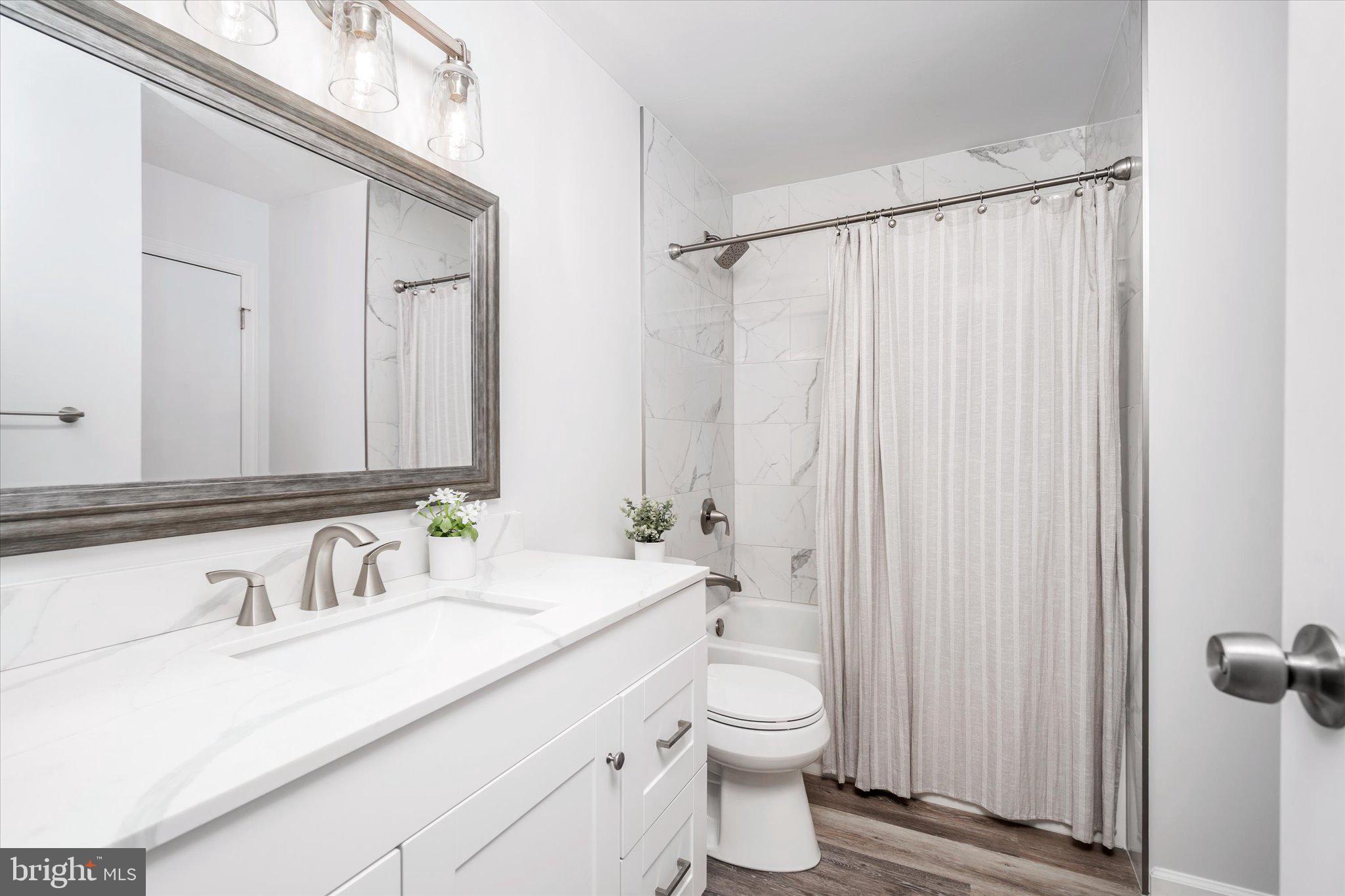 338 Ewingville Road Ewing, NJ 08638 - Photo 11 of 26 Updated full bathroom