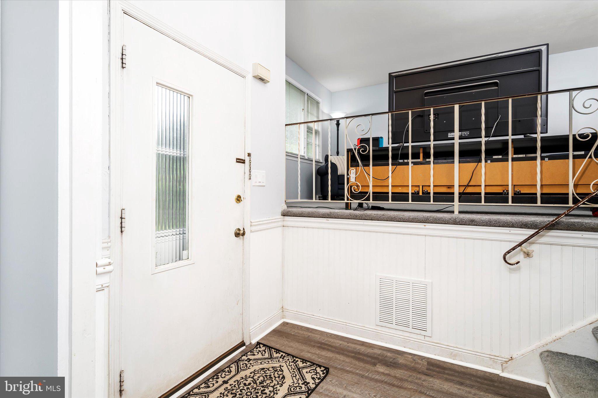 338 Ewingville Road Ewing, NJ 08638 - Photo 2 of 26 Foyer