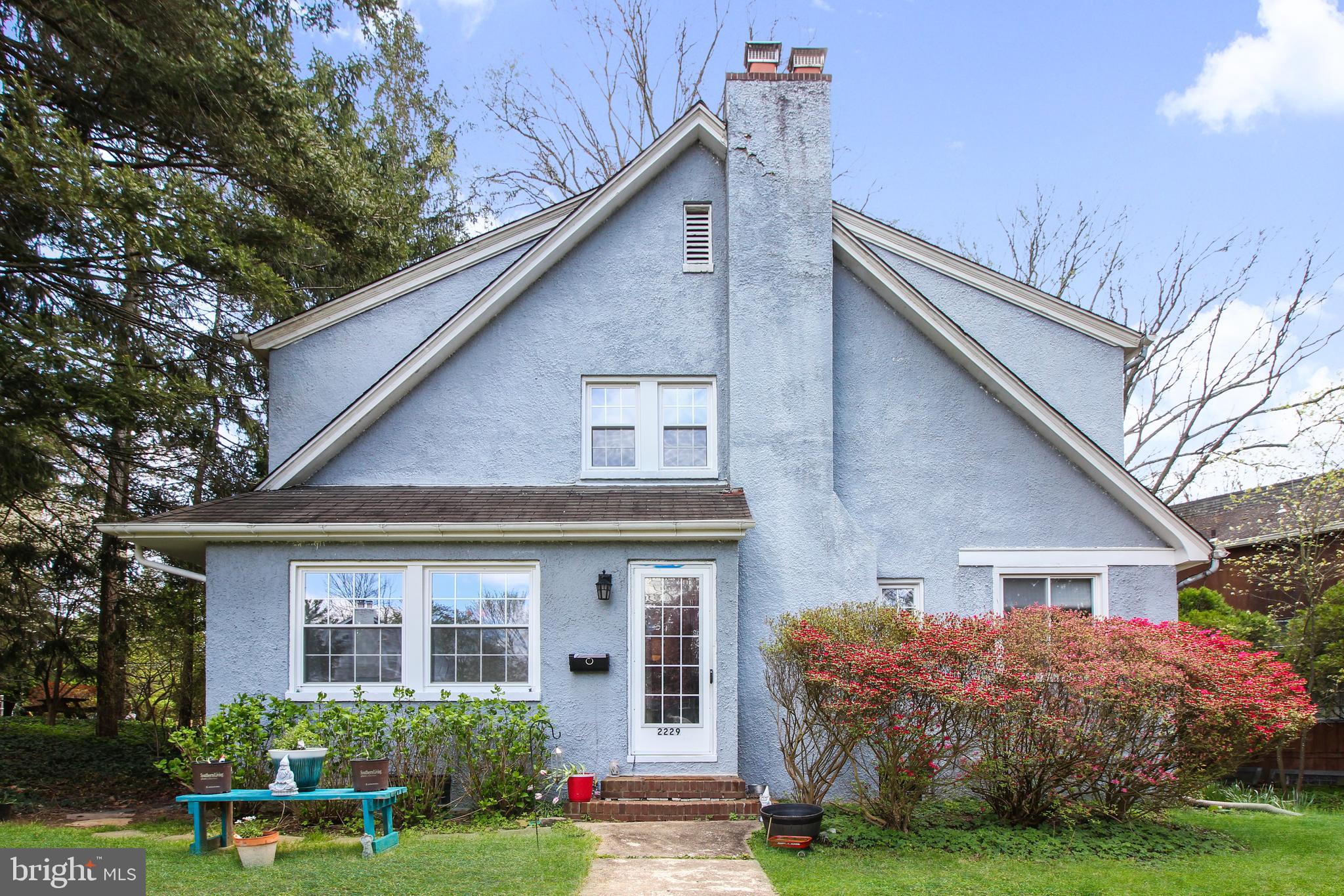 2229 Crest Road Baltimore, MD 21209 - Photo 1 of 25 Gallery Image 1