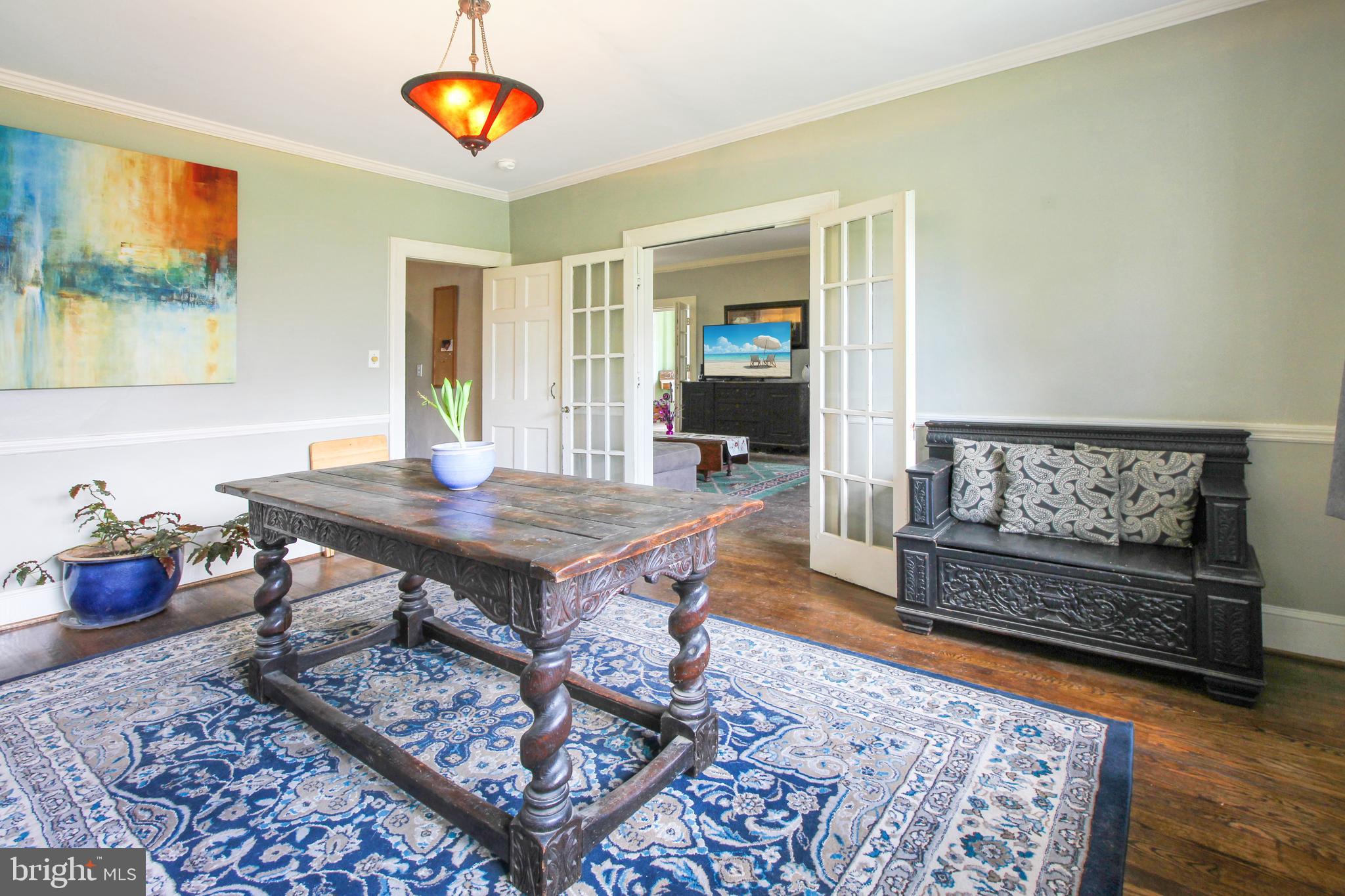 2229 Crest Road Baltimore, MD 21209 - Photo 9 of 25 Gallery Image 9