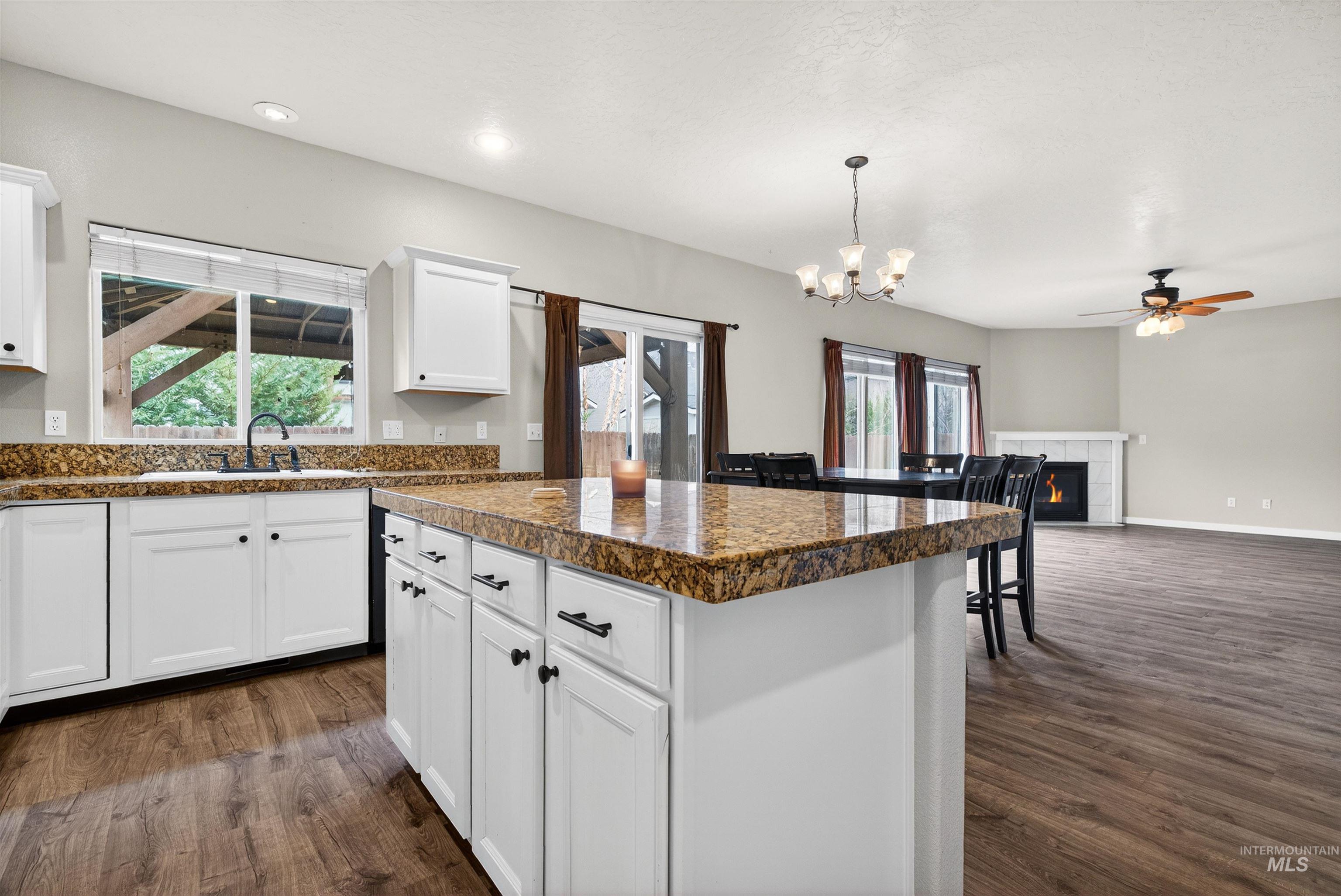 6284 North Silver Elm Way Meridian, ID 83646 - Photo 5 of 50