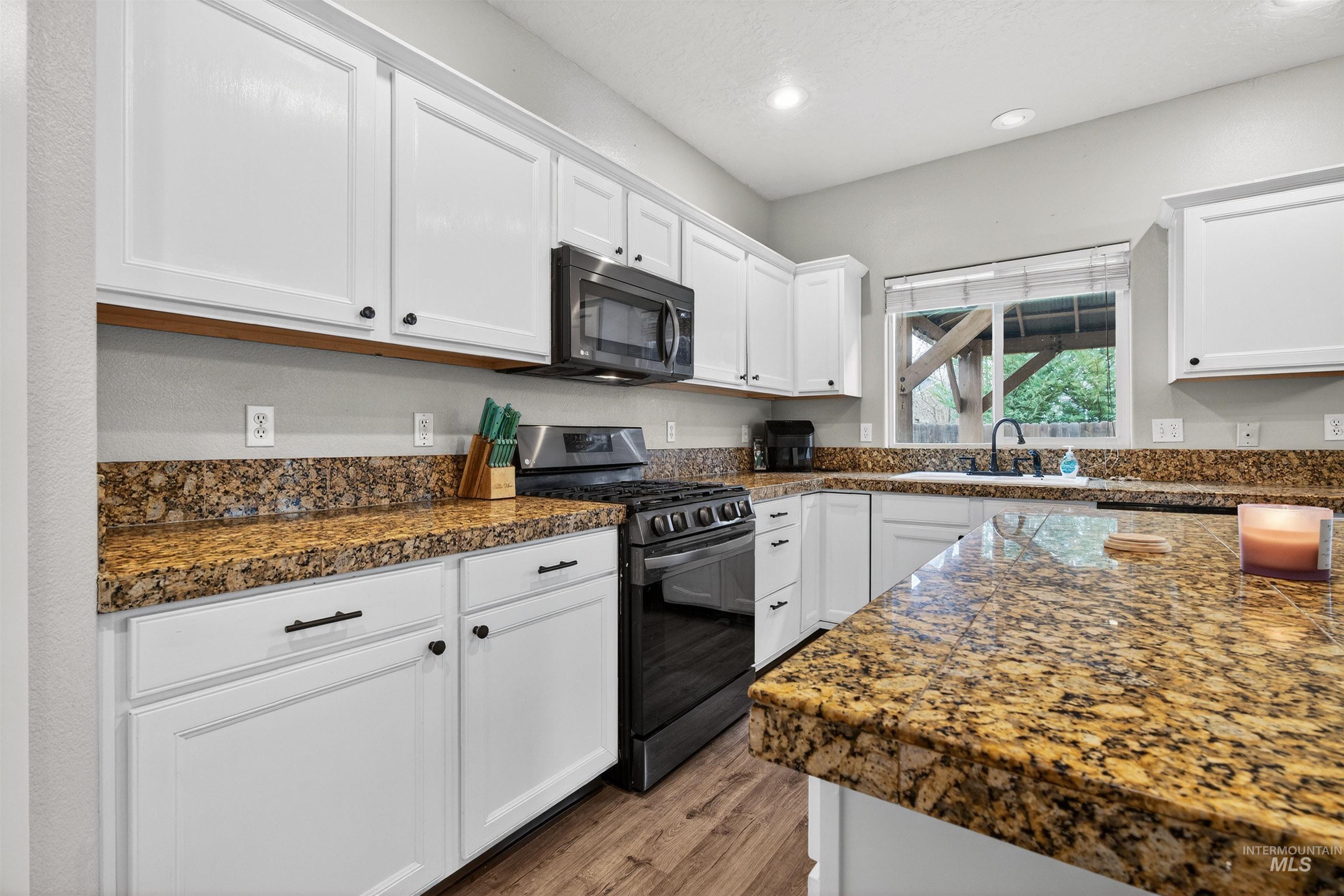 6284 North Silver Elm Way Meridian, ID 83646 - Photo 7 of 50