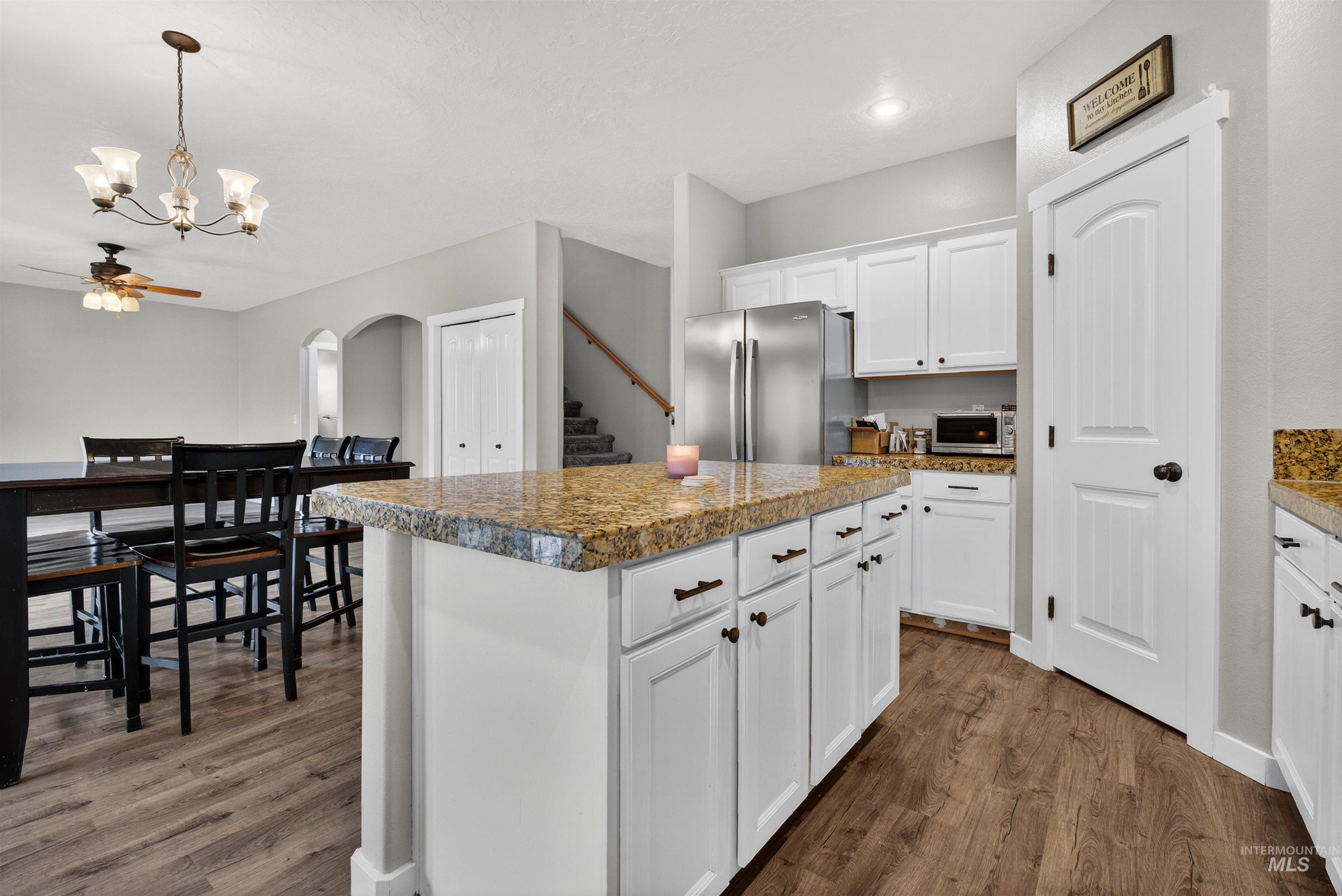 6284 North Silver Elm Way Meridian, ID 83646 - Photo 9 of 50