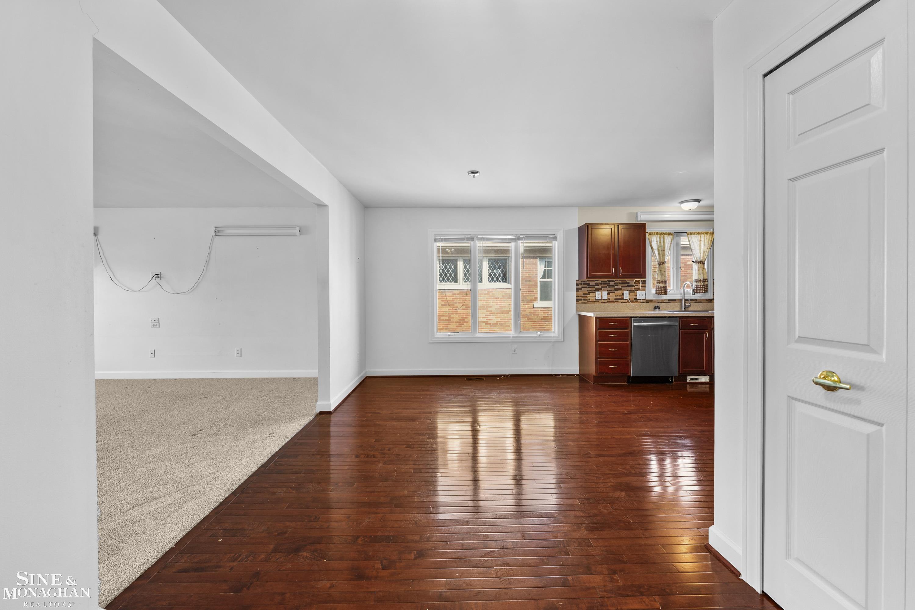 904 Trombley Road Grosse Pointe, MI 48230 - Photo 9 of 27
