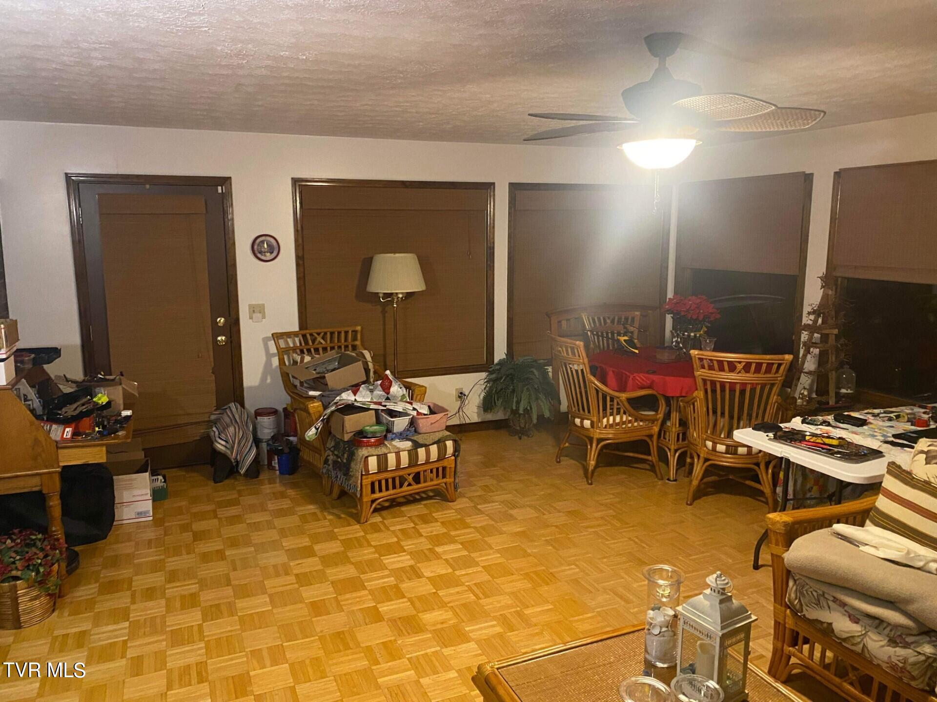 175 Hospital View Road Pennington Gap, VA 24277 - Photo 14 of 24 Live-dine