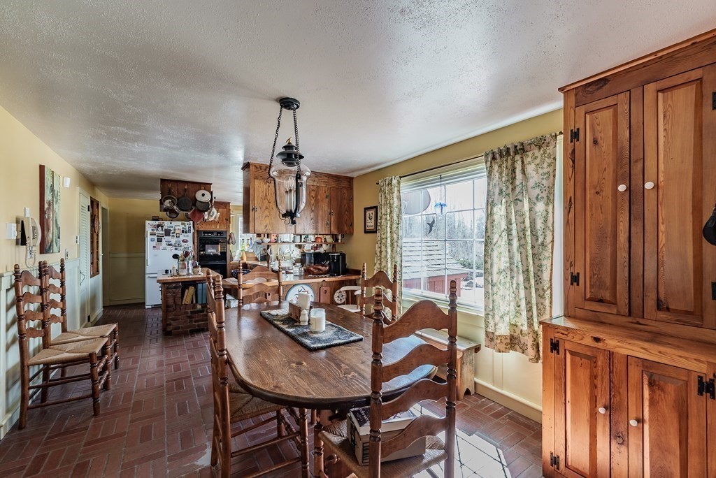 75 New State Road Montgomery, MA 01085 - Photo 11 of 42