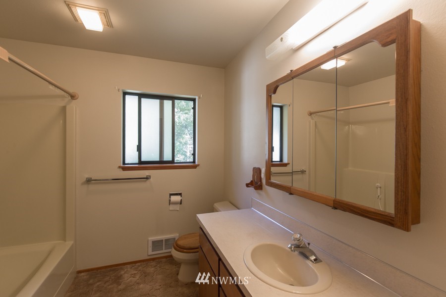 1472 Heath Road Sequim, WA 98382 - Photo 14 of 25