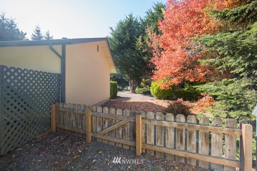 1472 Heath Road Sequim, WA 98382 - Photo 23 of 25