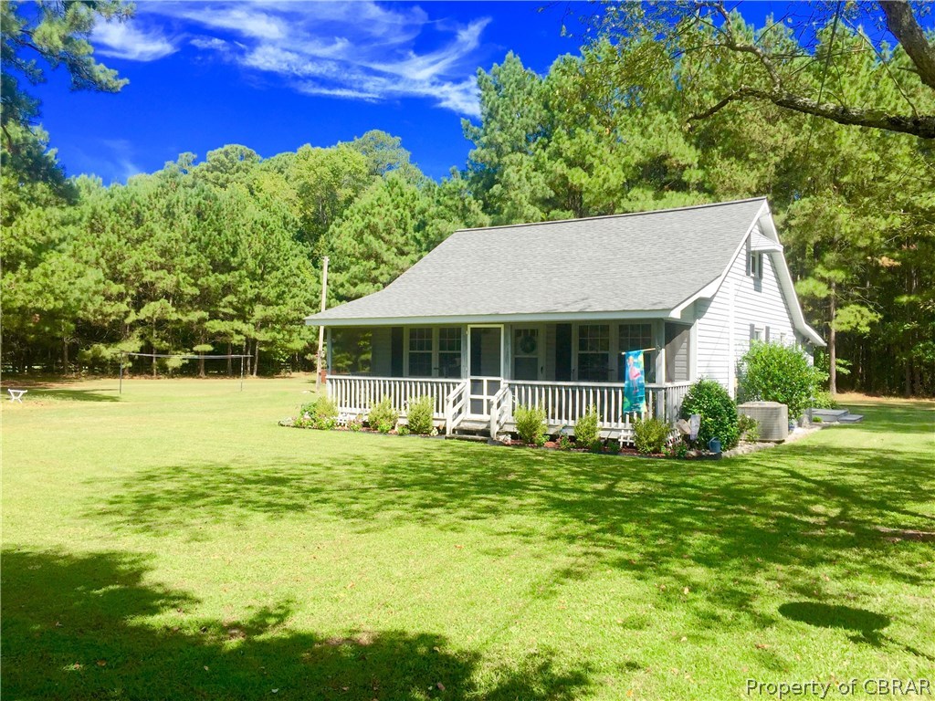 477 Horseshoe Bend Road Deltaville, VA 23043 - Photo 2 of 19 Front Yard