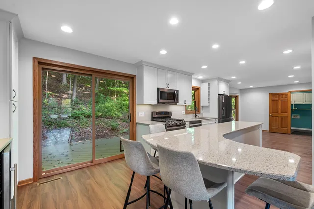 $475,000 | 2110 Hollow Circle, West Bend, WI 53090