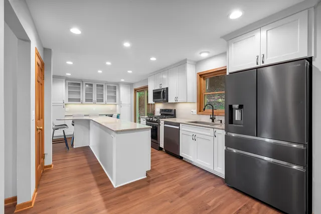 $475,000 | 2110 Hollow Circle, West Bend, WI 53090