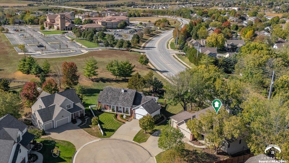 5710 Goff Court Lawrence, KS 66047 - Photo 4 of 34