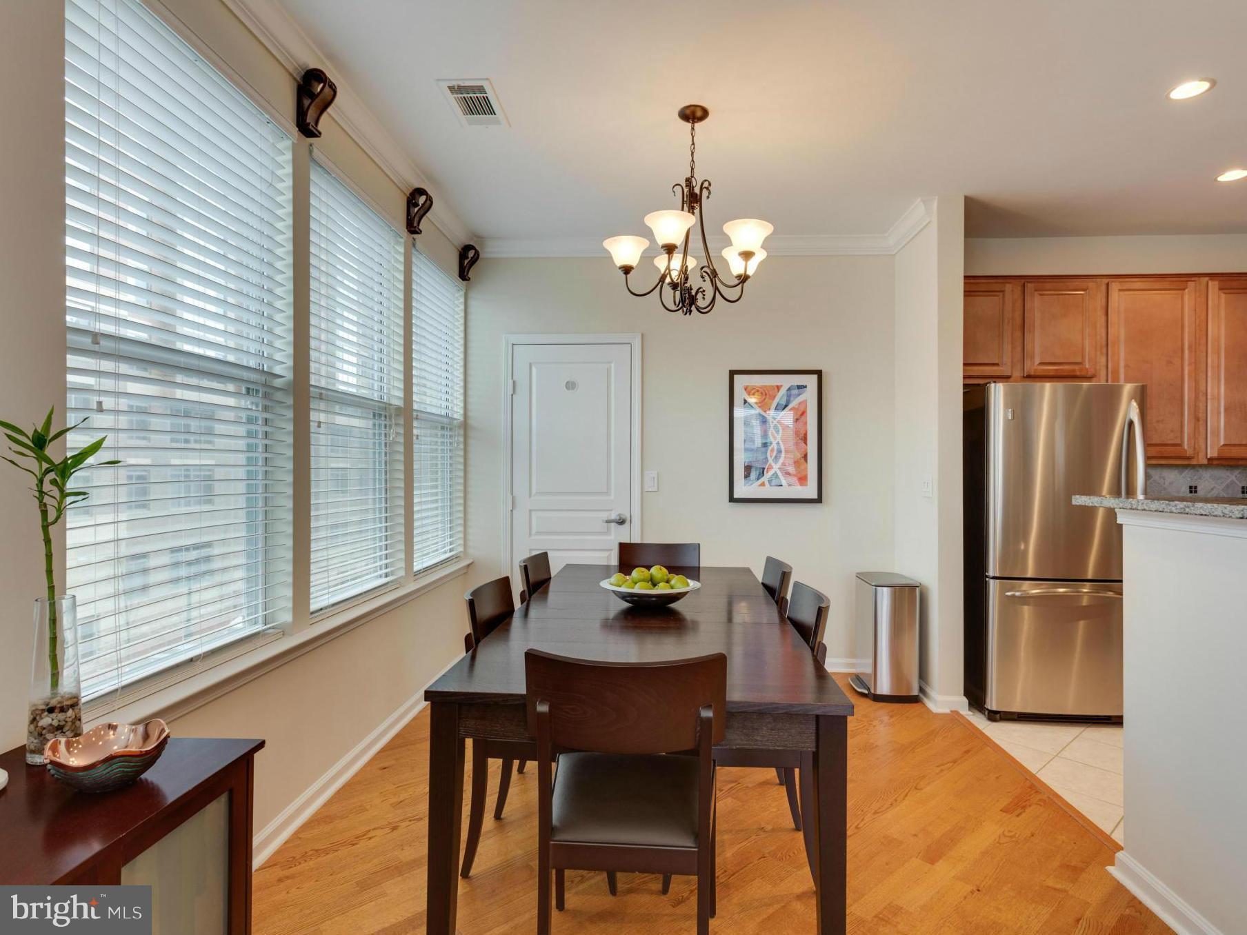 12000 Market Street, Unit 259 Reston, VA 20190 - Photo 6 of 30 Dining Room