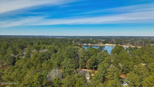 $470,000 | 32 Bogie Drive, Whispering Pines, NC 28327