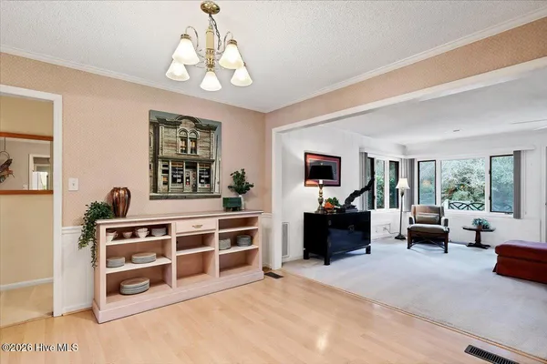 $470,000 | 32 Bogie Drive, Whispering Pines, NC 28327