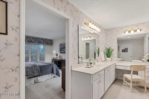 $470,000 | 32 Bogie Drive, Whispering Pines, NC 28327