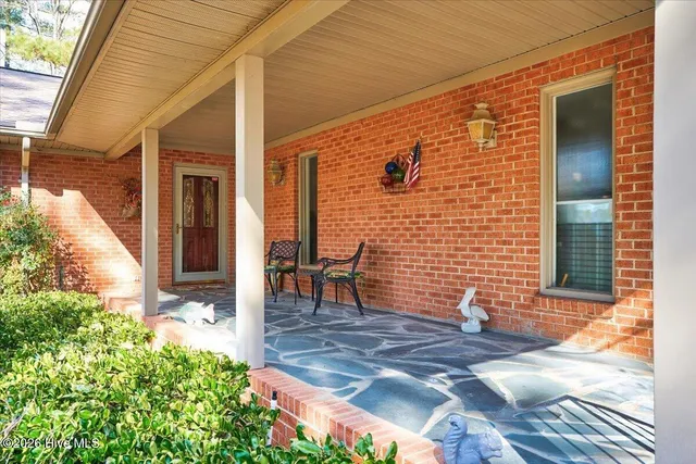 $470,000 | 32 Bogie Drive, Whispering Pines, NC 28327