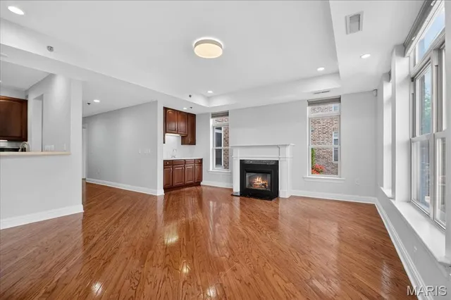 $2,700 | 500 North And South Road, Unit 103, University City, MO 63130