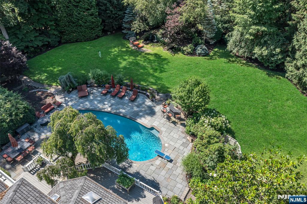 27 Cameron Road Saddle River, NJ 07458 - Photo 4 of 9