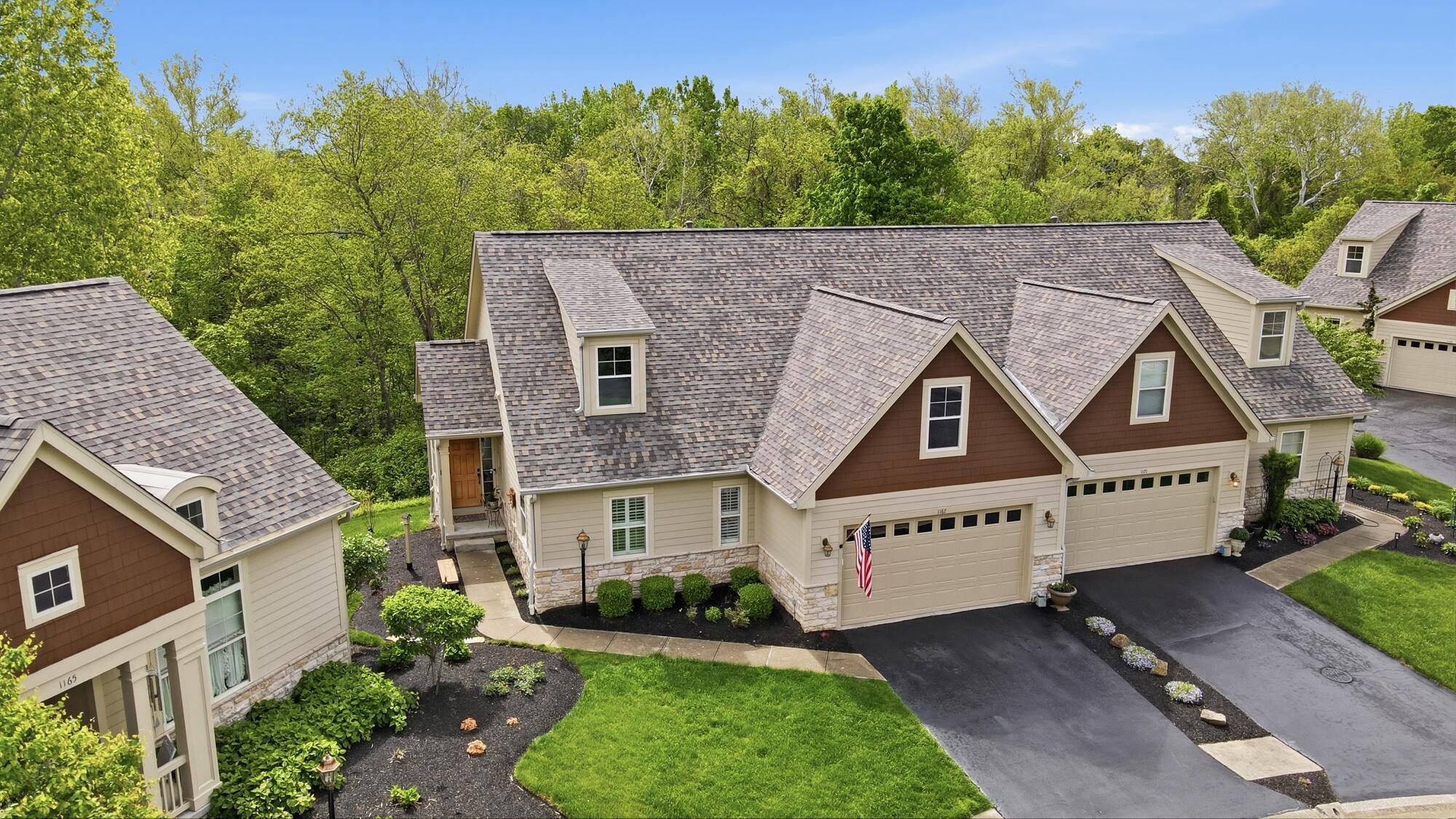 1167 Cross Creeks Ridge Pickerington, OH 43147 - Photo 2 of 91 1167 Cross Creeks front aerial