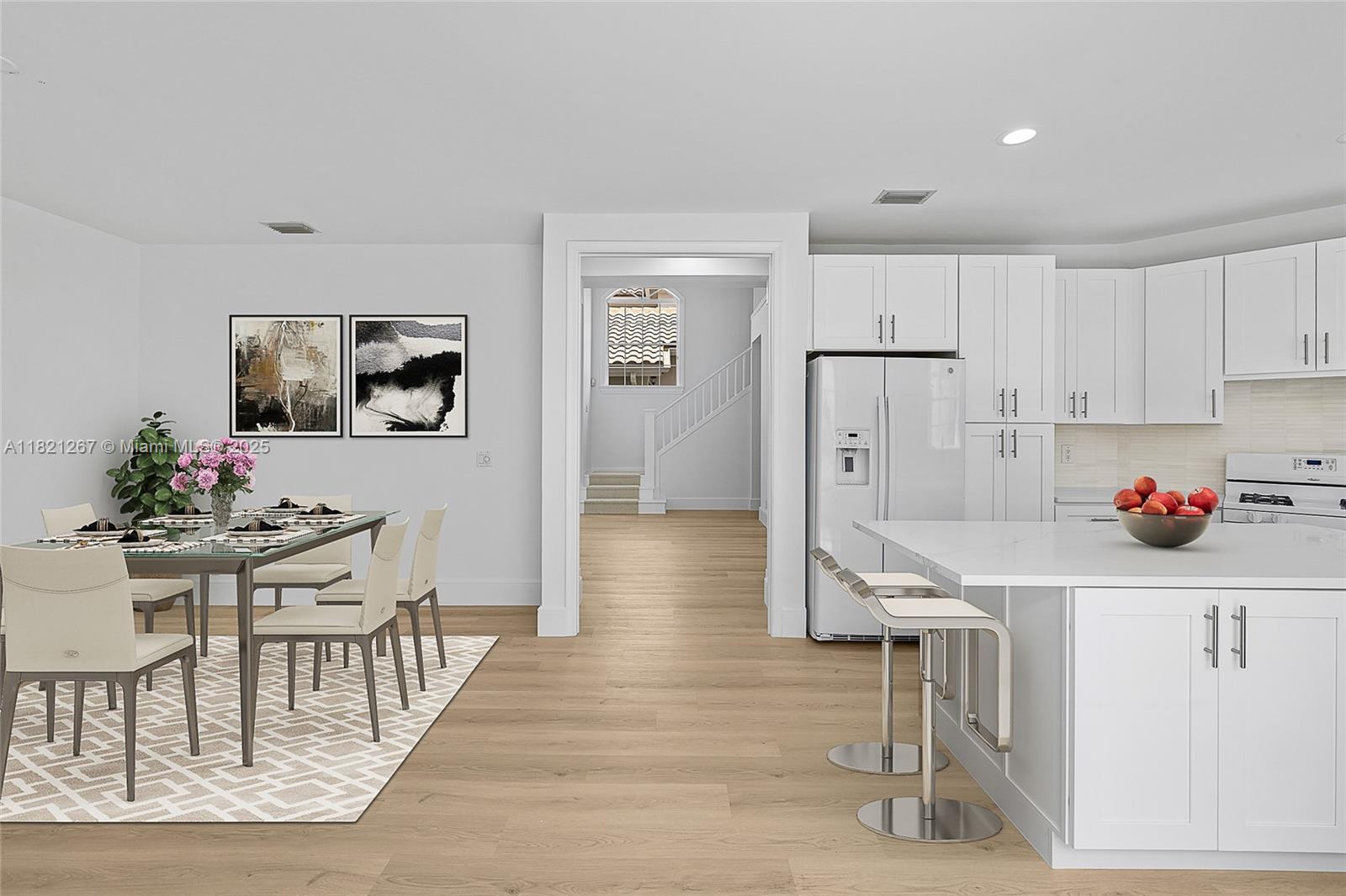 327 Eagleton Golf Drive Palm Beach Gardens, FL 33418 - Photo 7 of 30