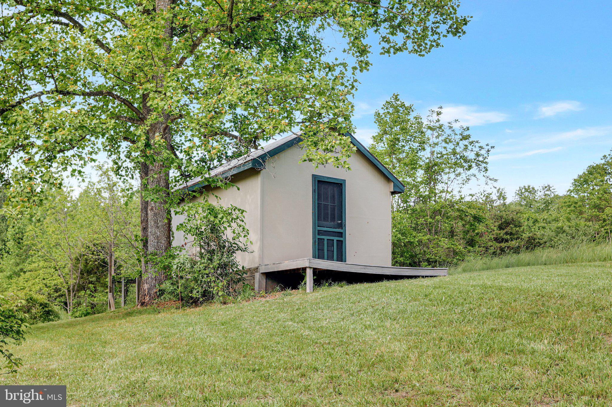 162 Terry's Road Berkeley Springs, WV 25411 - Photo 44 of 61 Office/studio