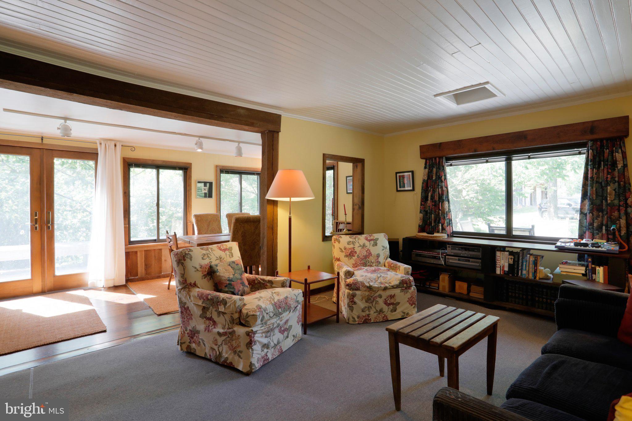 162 Terry's Road Berkeley Springs, WV 25411 - Photo 8 of 61