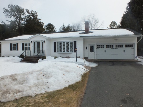 331 Wolf Swamp Road Longmeadow, MA 01106 - Photo 1 of 30