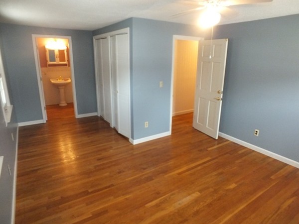 331 Wolf Swamp Road Longmeadow, MA 01106 - Photo 14 of 30