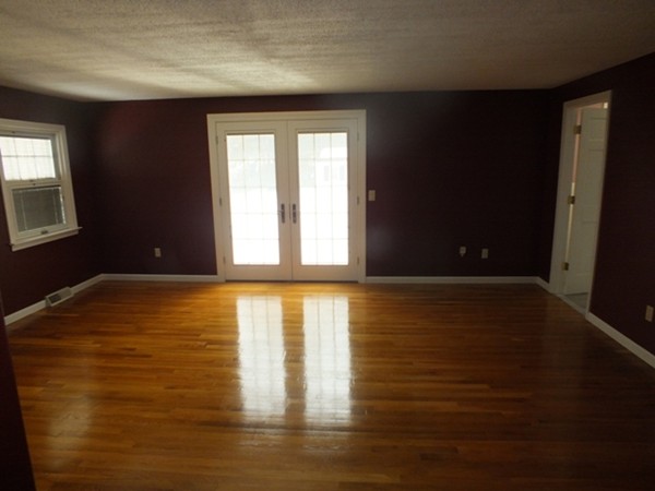 331 Wolf Swamp Road Longmeadow, MA 01106 - Photo 17 of 30