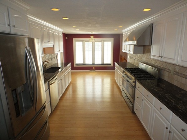 331 Wolf Swamp Road Longmeadow, MA 01106 - Photo 10 of 30