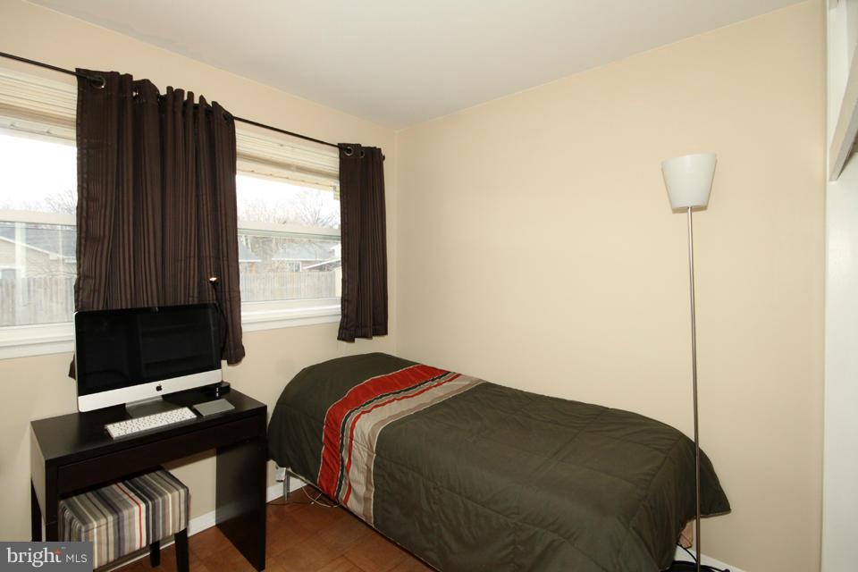 5210 Dalton Road Springfield, VA 22151 - Photo 12 of 21 Bedroom