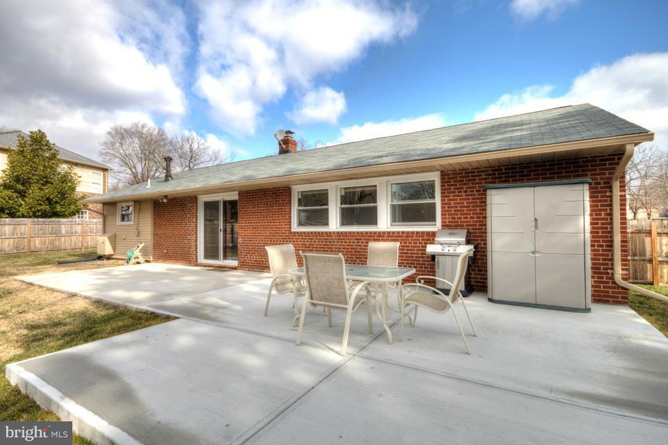 5210 Dalton Road Springfield, VA 22151 - Photo 17 of 21 Exterior (Front)