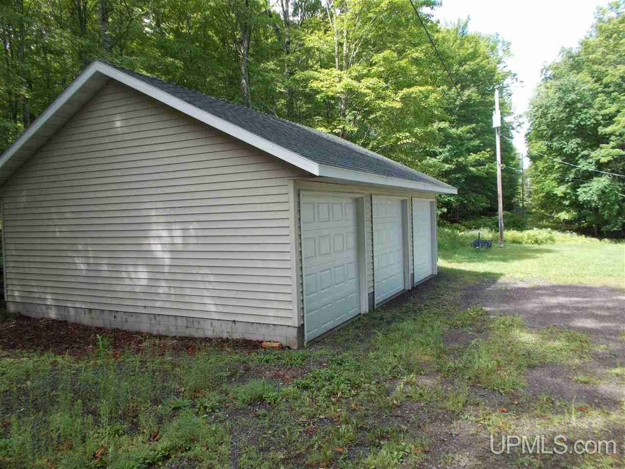 454 Cardinal Red Road Michigamme, MI 49861 - Photo 7 of 36