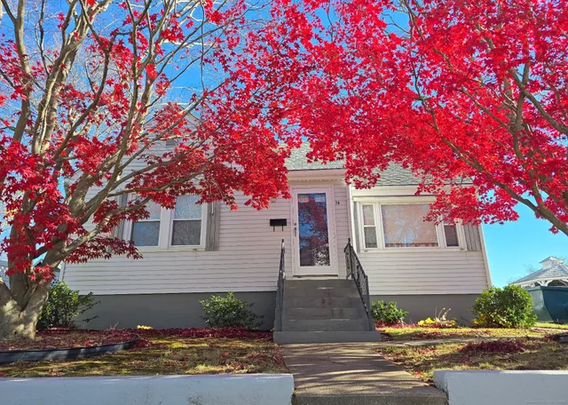 $350,000 | 14 Hyde Street, Stonington, CT 06379